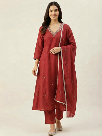 Komal Kiran | Hand Embroidered Mul Chanderi Kurta Set