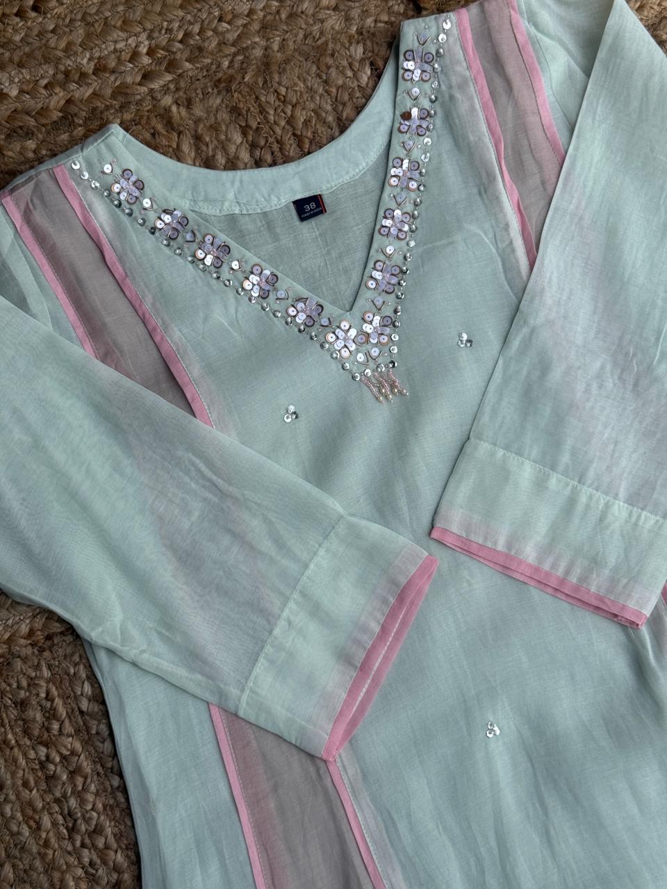 The Pastel Breeze Kurta Set ✨ – Light Green Mul Chanderi Panel Suit with Pink Piping, Hand Mirror Work & Colorblocked Dupatta